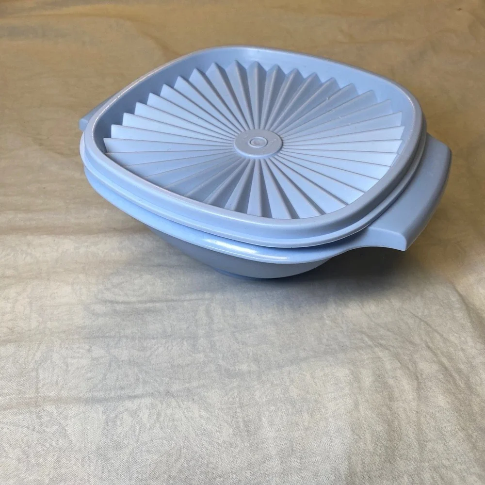 Tupperware beautiful vintage